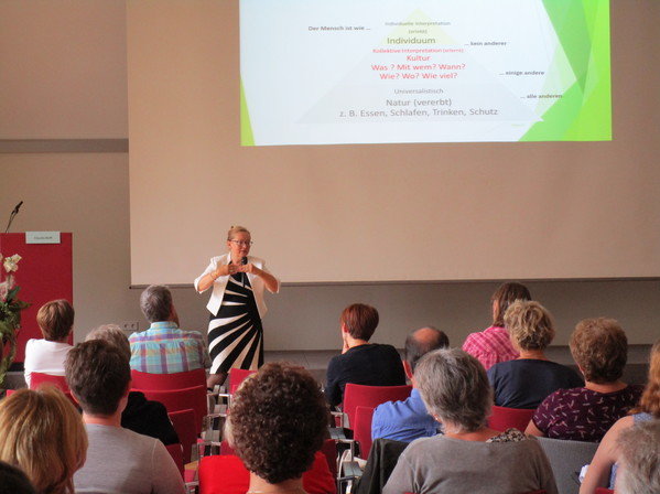bildung am tag der pflege